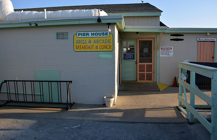 Pier House Grill & Arcade at Oceanana Pier