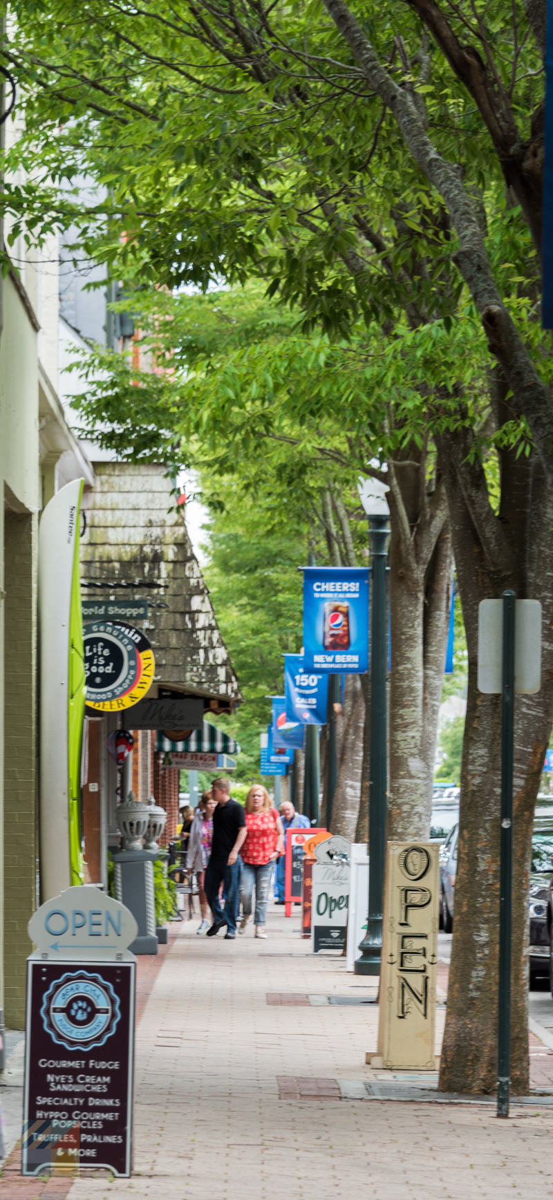 Downtown shopping in New Bern