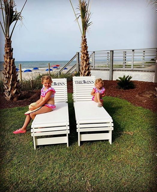 Clamdigger Restaurant beach loungers