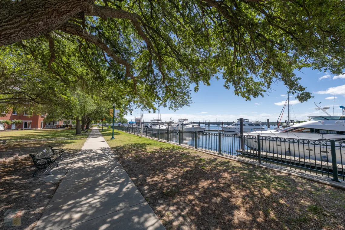About Us - NewBern.com