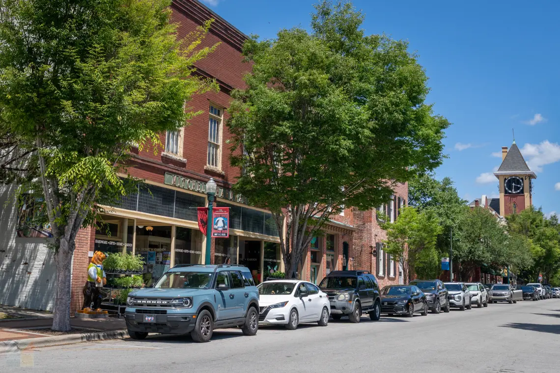 Advertise with Us - NewBern.com