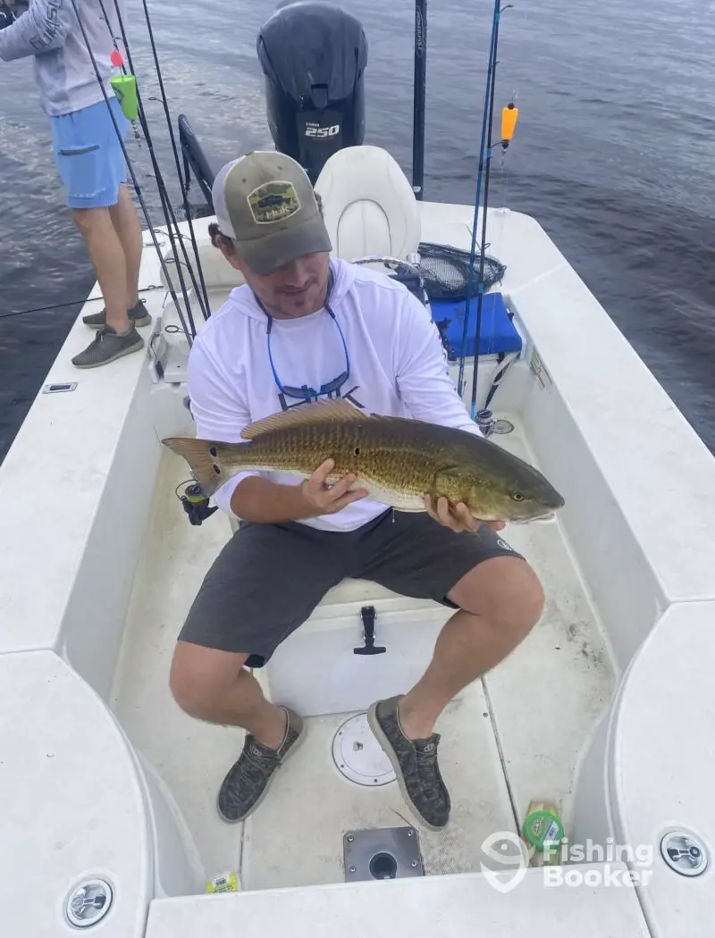 Young Co. Guide Service – 22' charter image 6