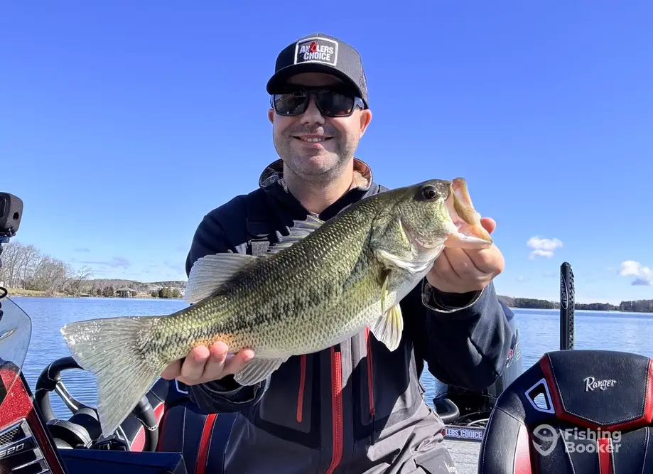 RiverBass Guide Service – New Bern charter image 4