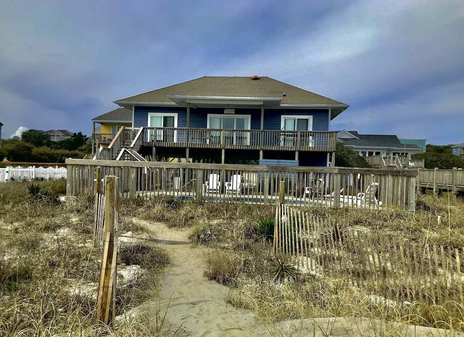Perfect Oceanfront Cottage With Private ...