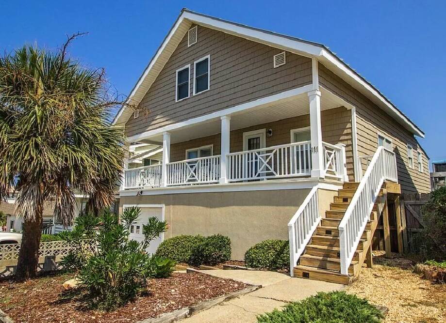 Perfect Beach Cottage - Walking Distance...