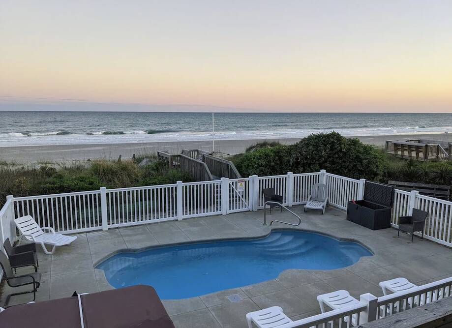 OCEANFRONT House w/ Pool & Hot Tub with ...
