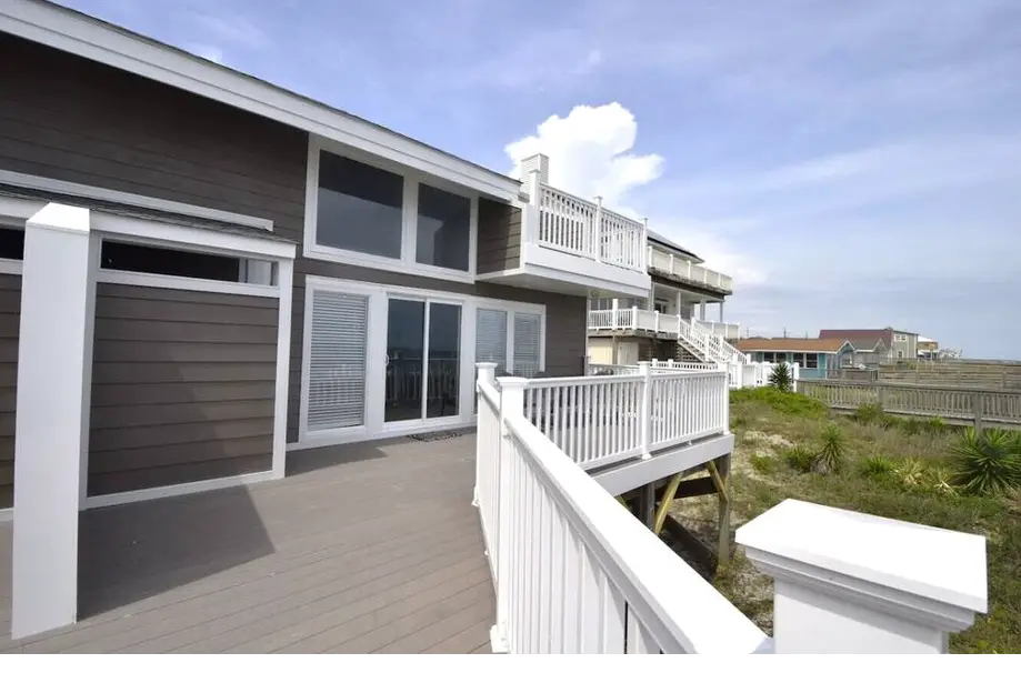 OCEANFRONT home with breathtaking views,...